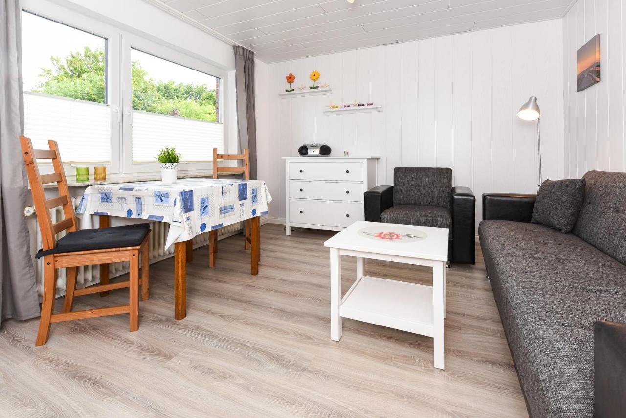 Ferienwohnungen Im Haus Waterkant Neuharlingersiel Exteriör bild