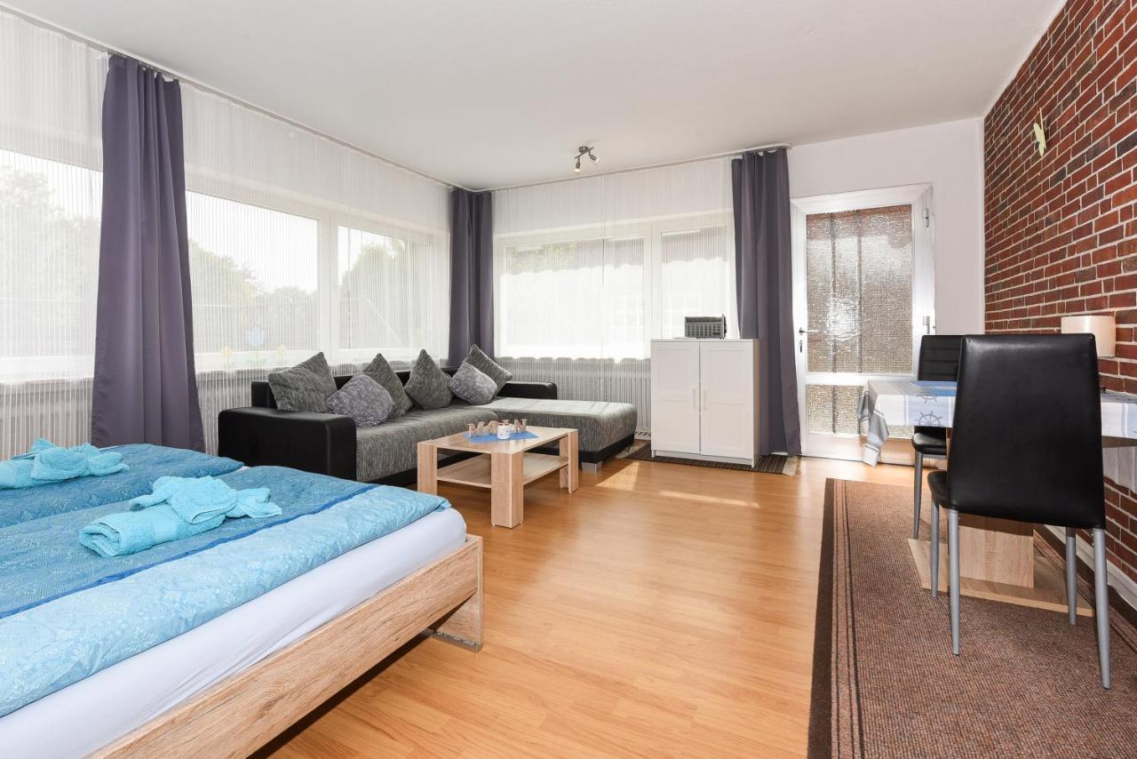 Ferienwohnungen Im Haus Waterkant Neuharlingersiel Exteriör bild